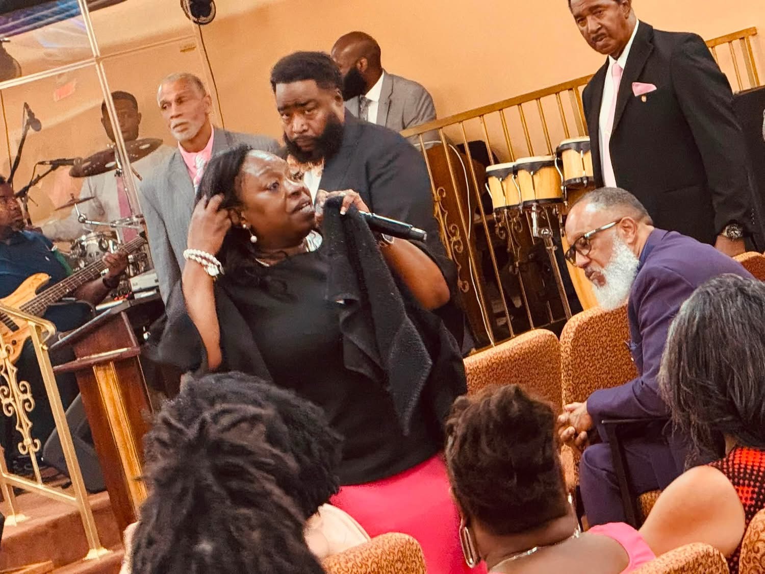 Ministry and worship at Refreshing Rain COGIC